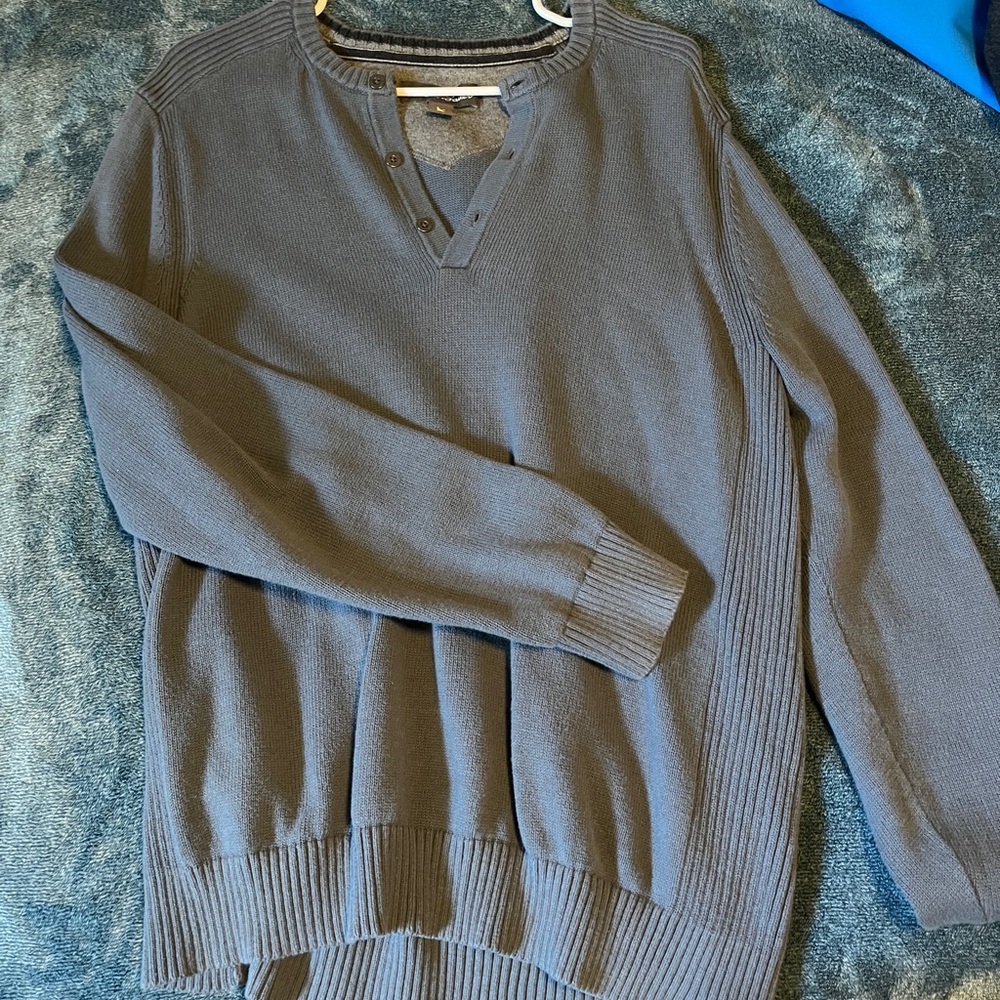 Eddie Bauer Men's Charcoal Crewneck Sweater